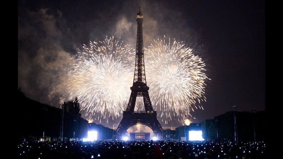 New Year Paris